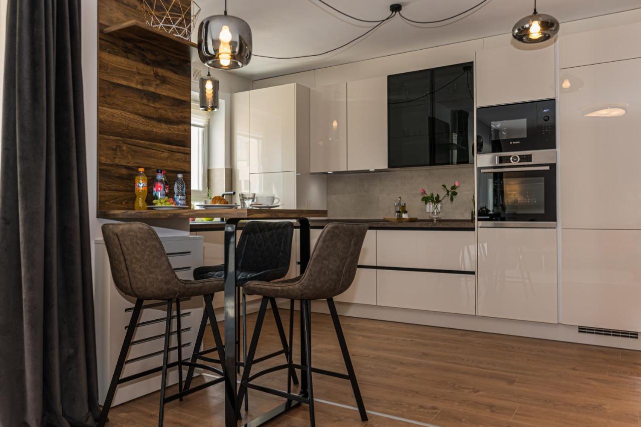 Mk Apartments Braşov Esterno foto